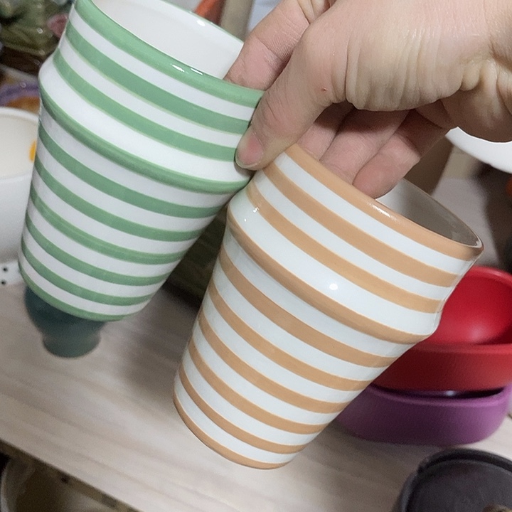 陶瓷花盆有孔 瑕疵介意勿拍 