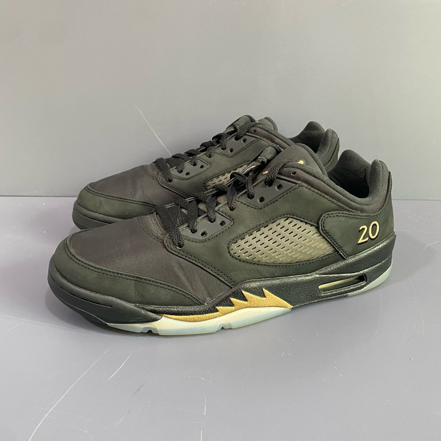 95新 MM6 44码 aj5wings 休闲鞋 成色很新 秒价