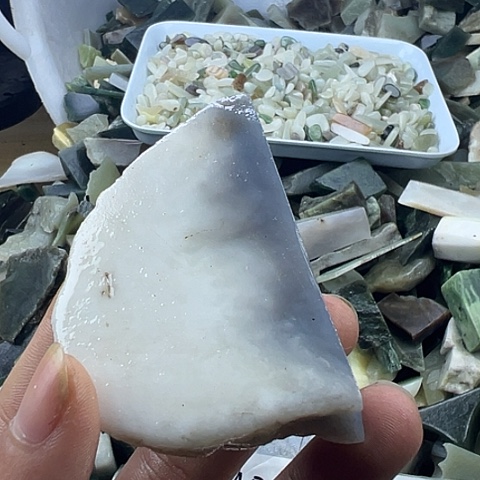 和田玉（糖玉）珠宝奇石未镶嵌105