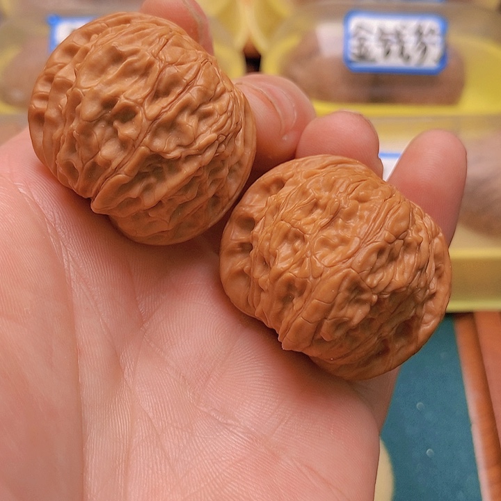 文玩核桃把件40全品老树红皮正磨盘