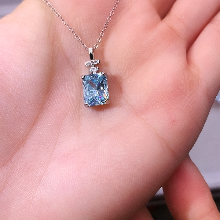 海蓝宝石吊坠(赠链)银S925镶嵌