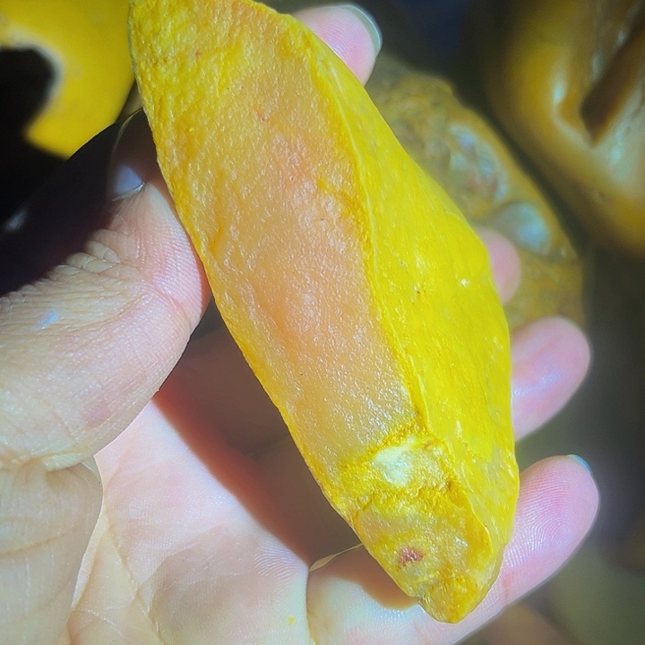 江西石九*九黄蜡石的设计