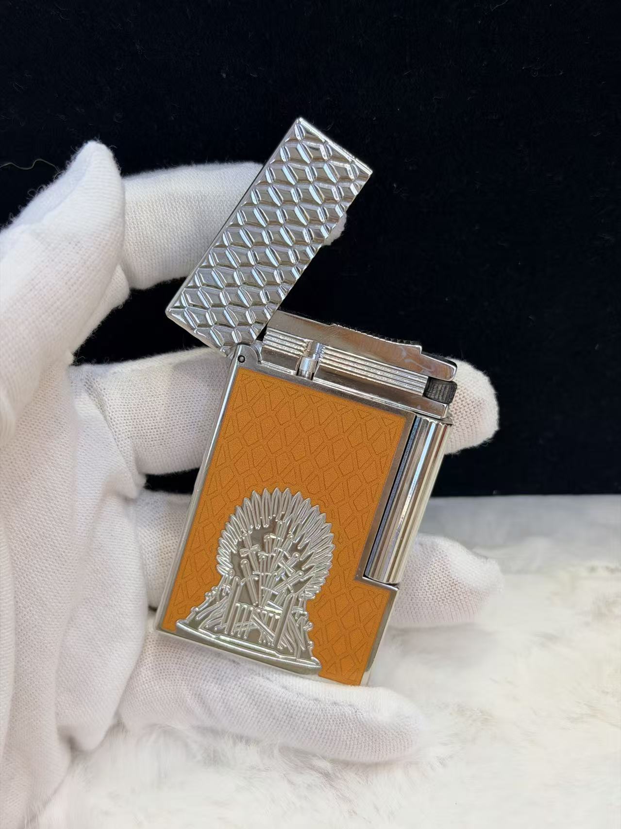 权力的游戏联名款朗声打火机适合男士使用