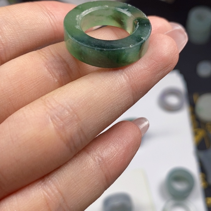 顺***生翡翠未镶嵌戒指08
