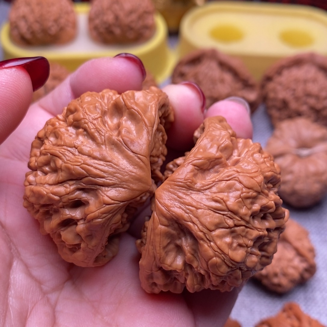 文玩核桃把件毕业聚宝盆48+全品
