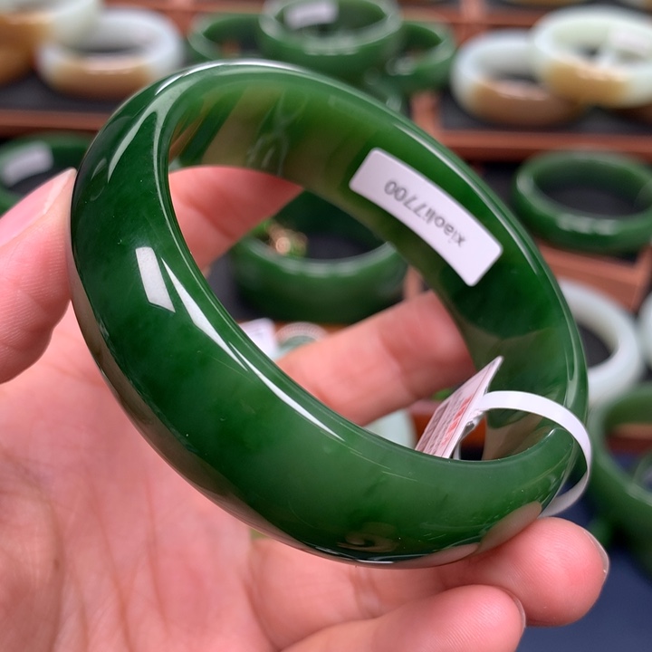 和田玉（碧玉）手镯未镶嵌58