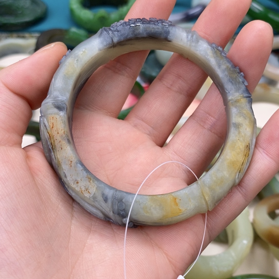 和田玉手镯58定制未镶嵌