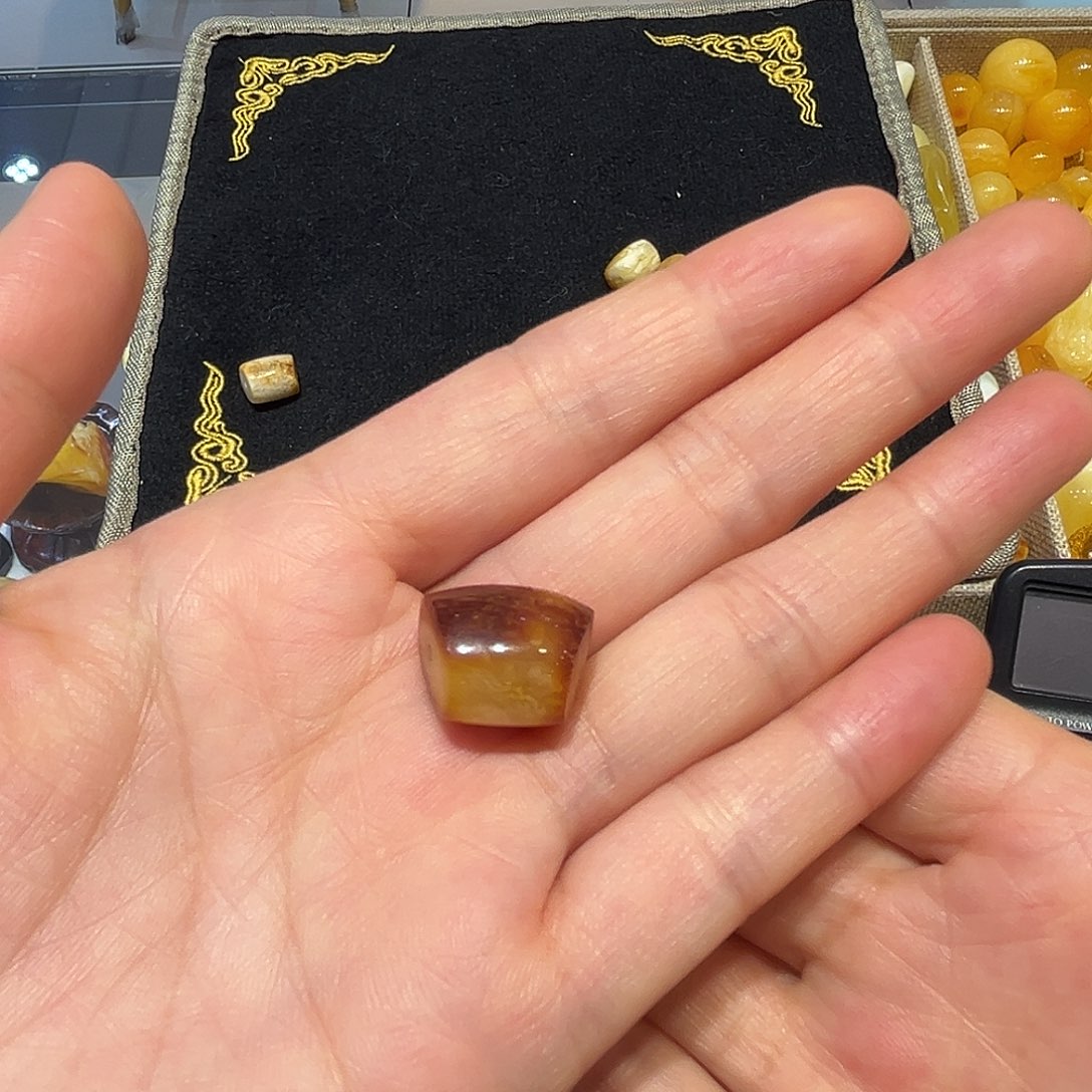 琥珀未镶嵌戒指蜜蜡珠