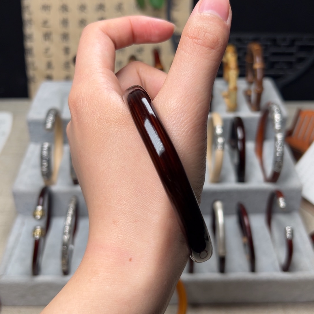 诗***心藤类手串/手链黑无结手镯