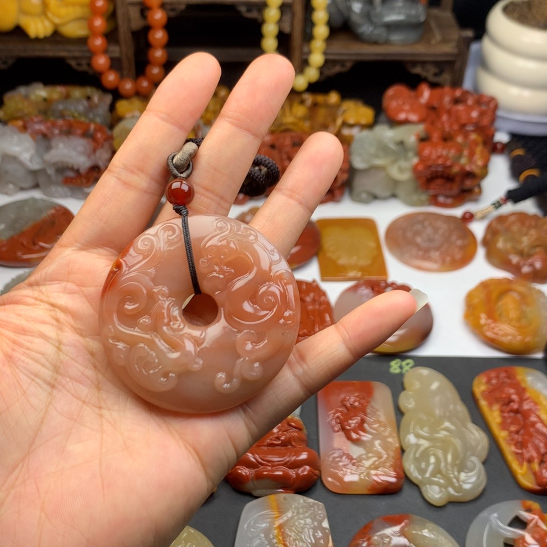 石英质玉（黄龙玉）未镶嵌挂件