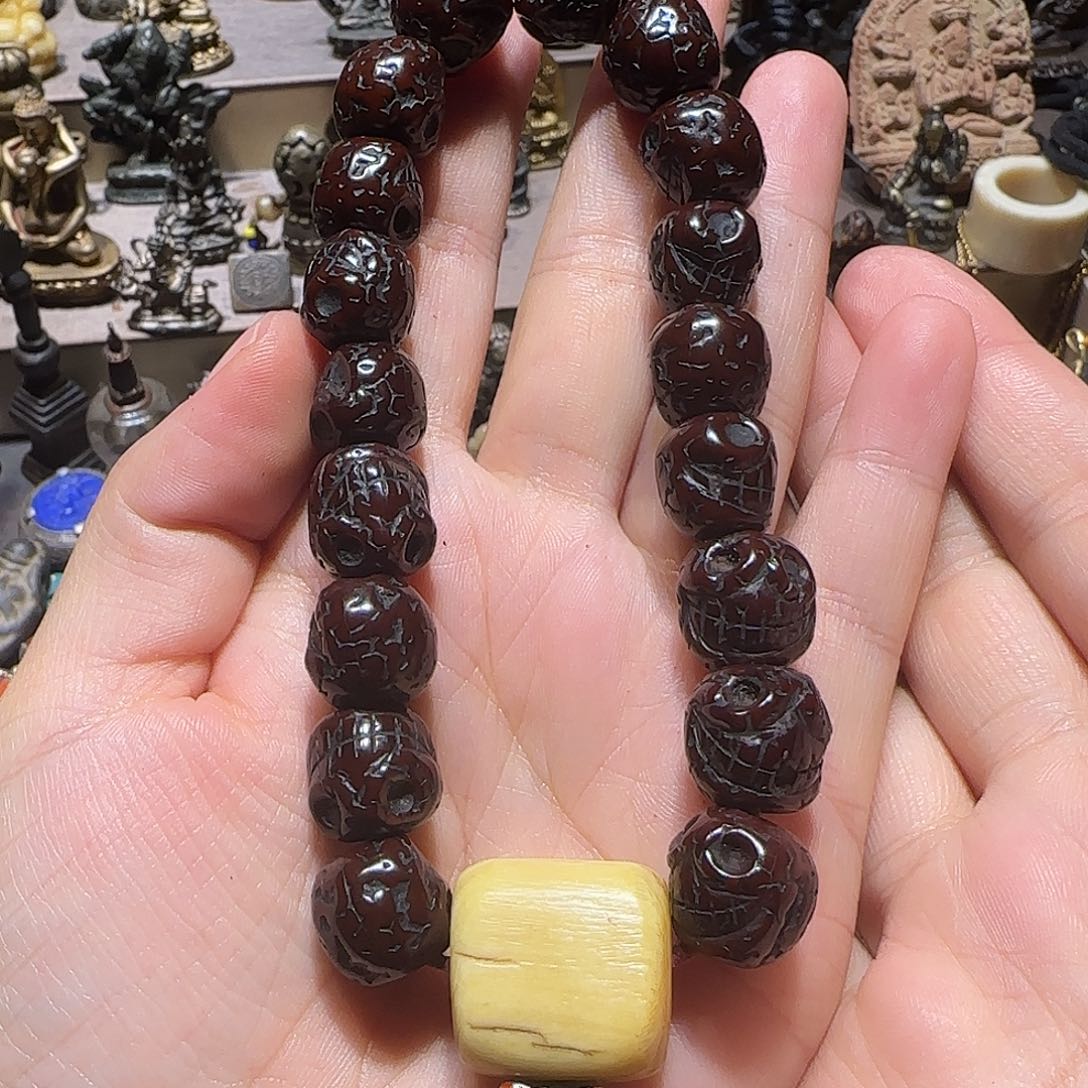 琉璃/树脂/塑料类