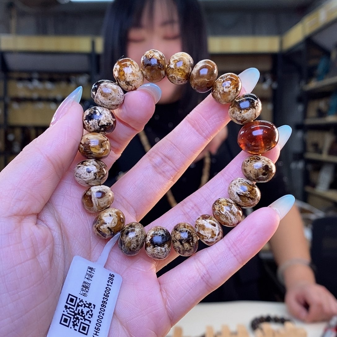 未镶嵌琥珀裸石好***?12m花珀