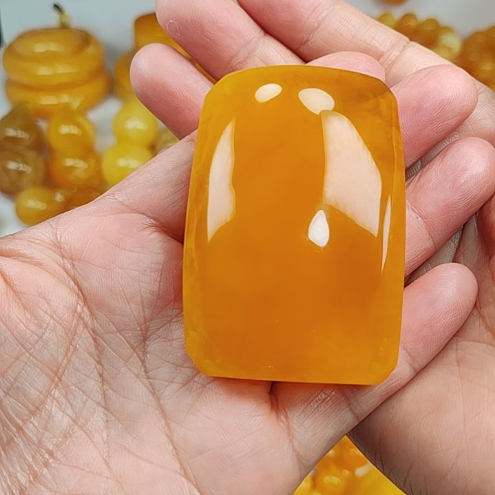 蜜蜡吊坠(赠链)未镶嵌