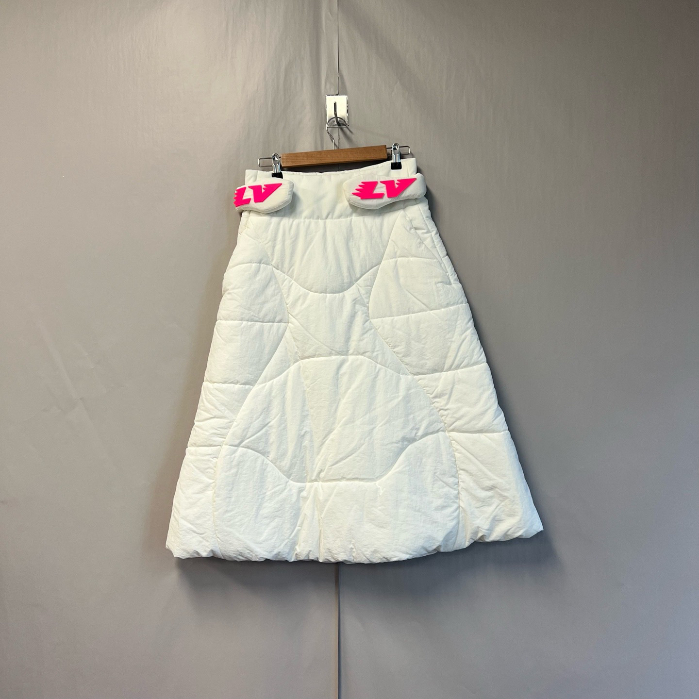 99新 LouisVuitton/路易威登 白粉棉裙小兔可爱 全新 xs码 #5801