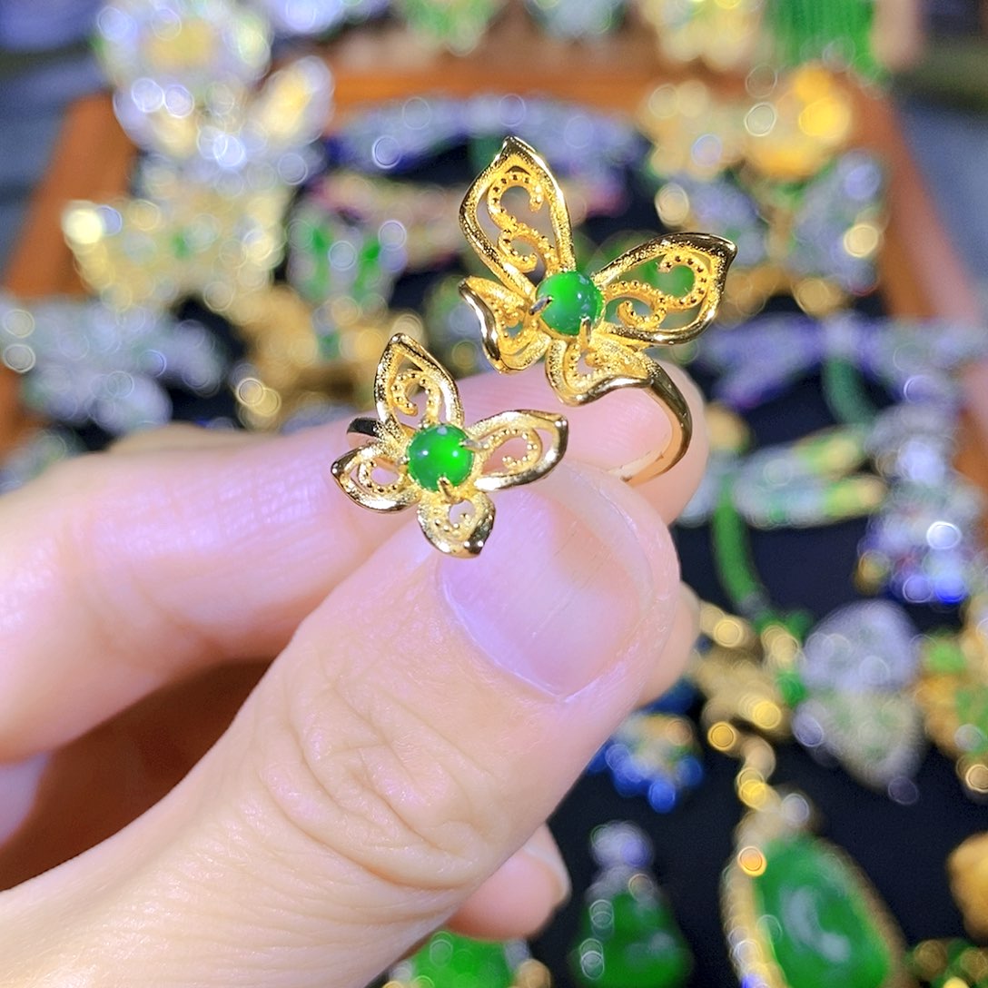 颈饰银S925镶嵌翡翠