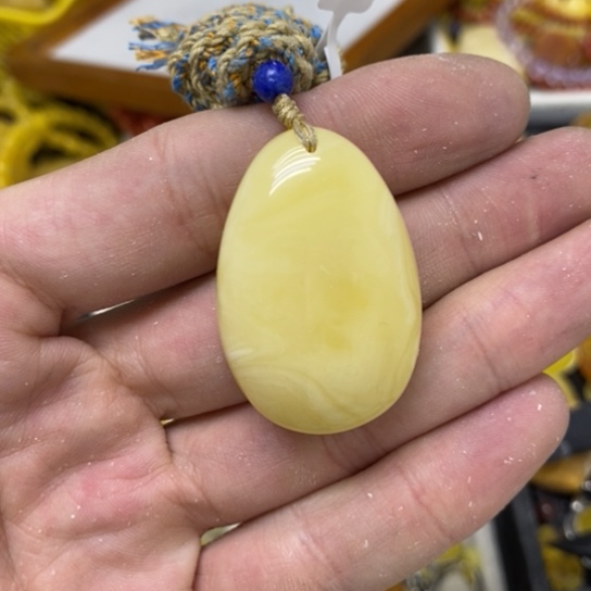 蜜蜡裸石未镶嵌吊坠