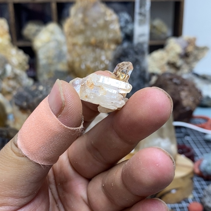 水晶水晶柱未镶嵌