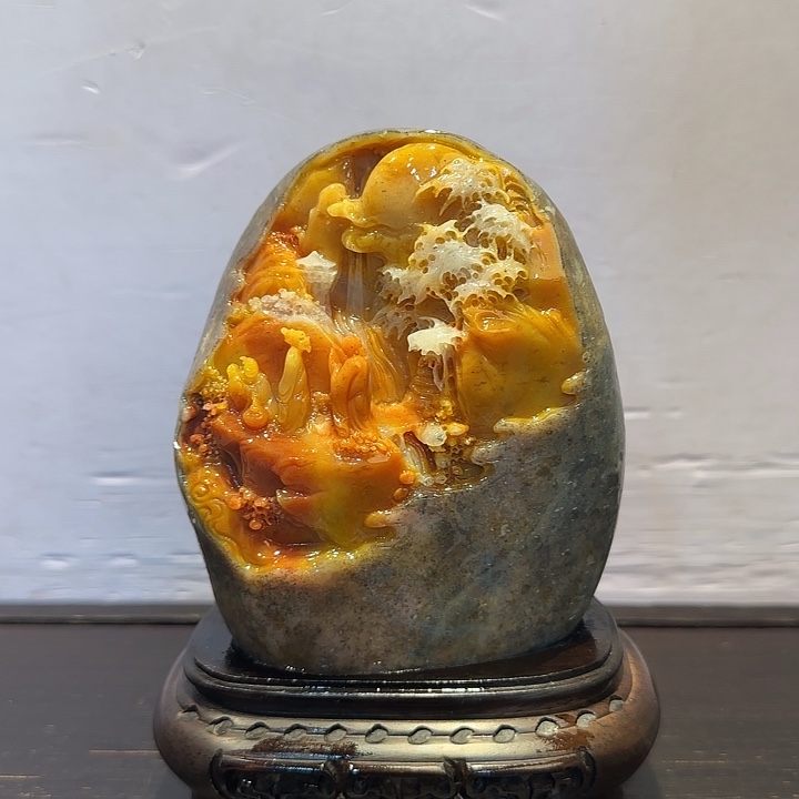 小***女寿山石昌化田黄摆件精品
