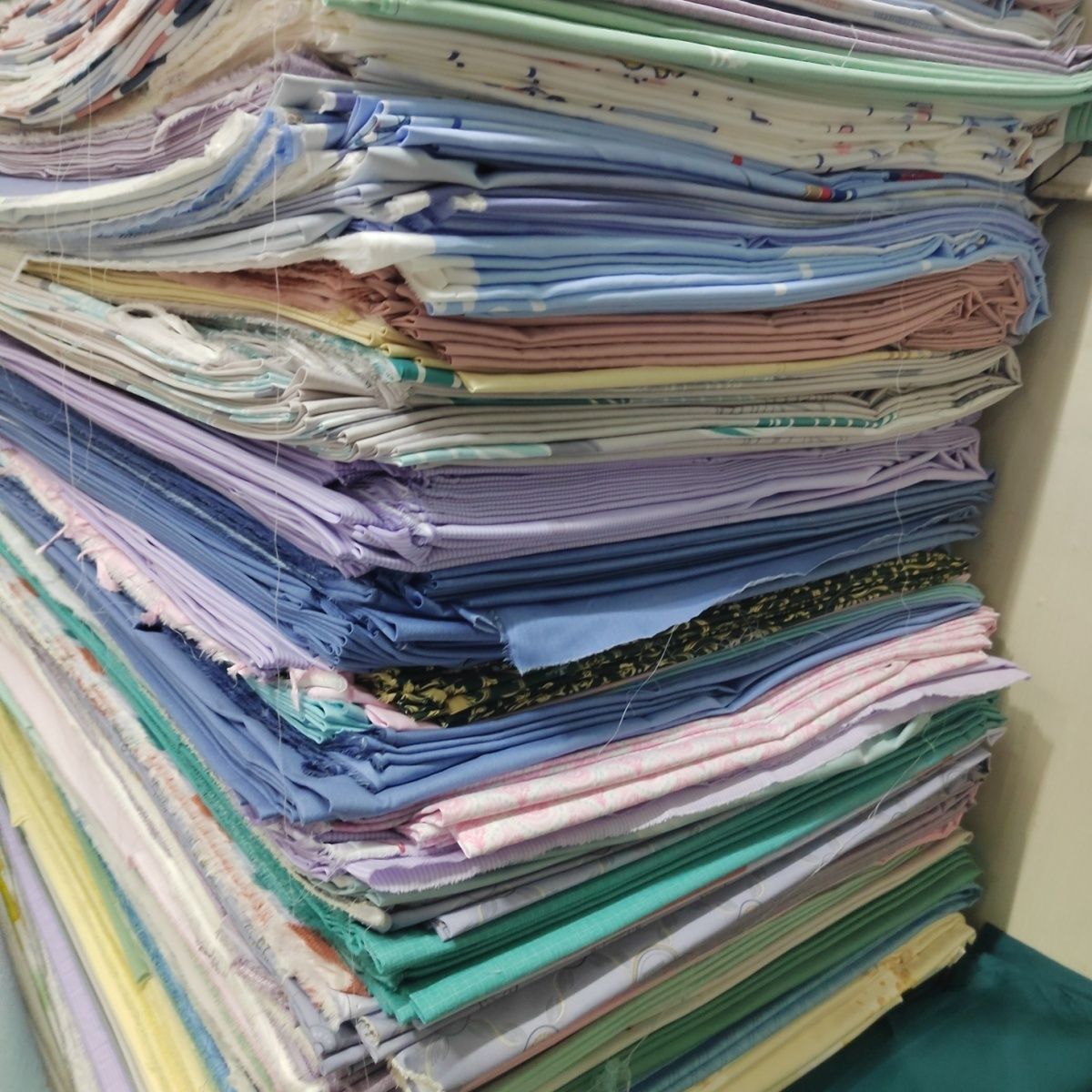 纯棉布头可做各种手工枕头套一米价颜色随机