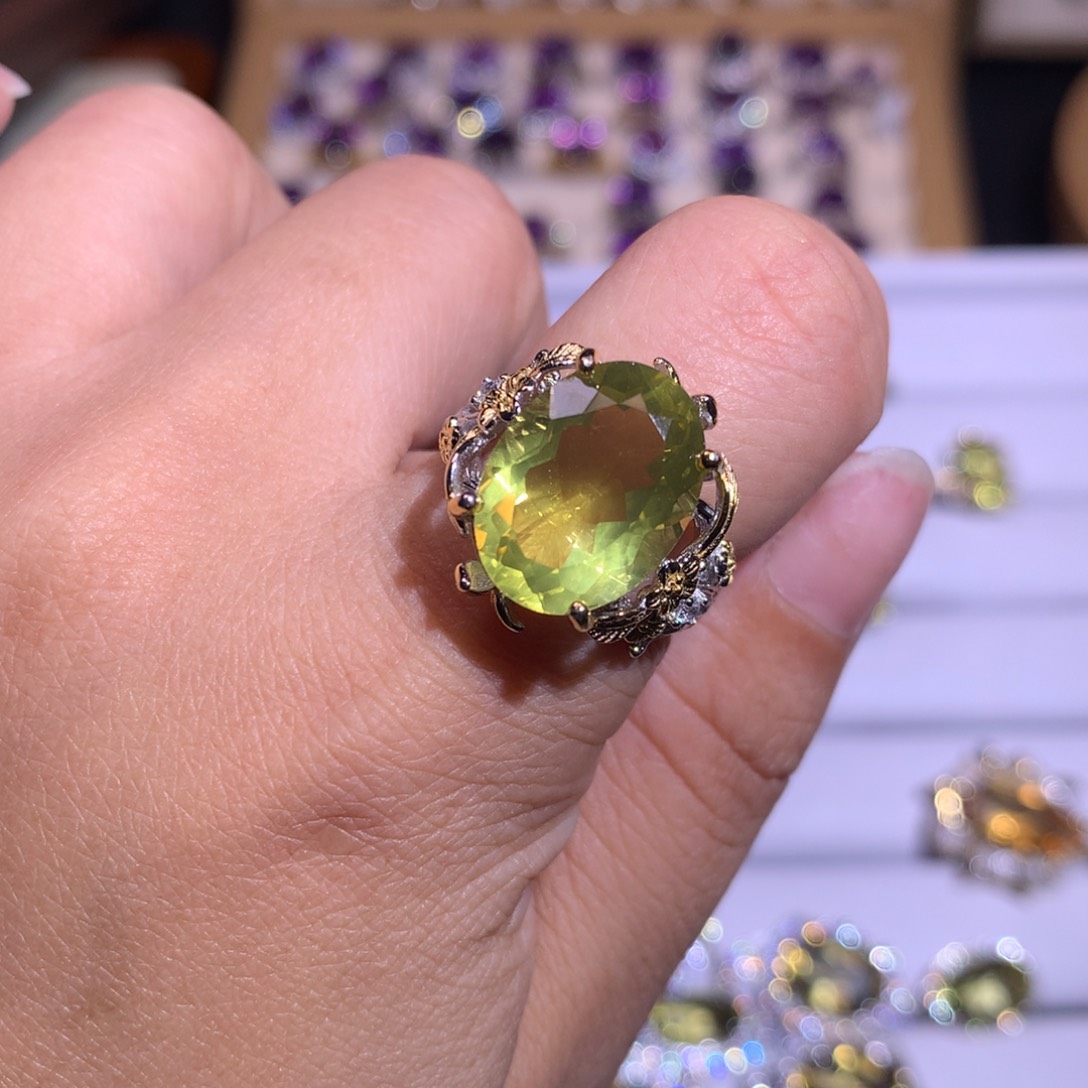 【闪购商品】水晶戒指银S925镶嵌小*?戒指