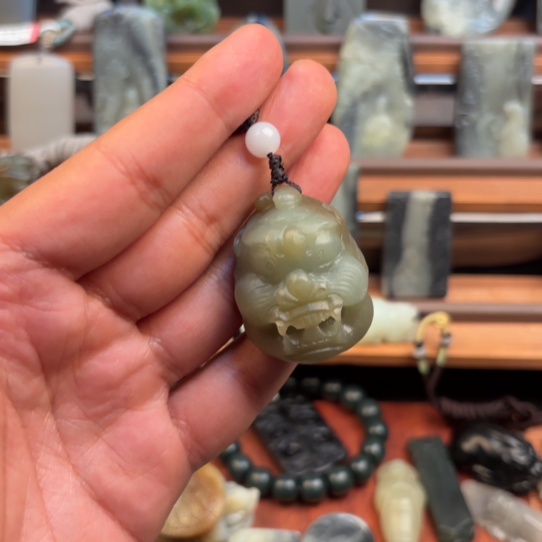 和田玉颈饰未镶嵌薄**c