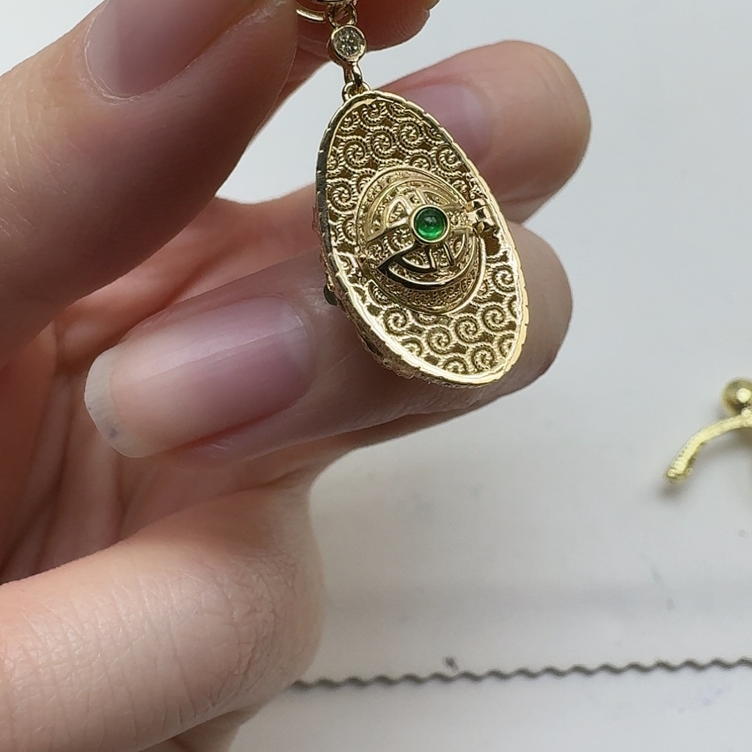 祖母绿18K金镶嵌颈饰