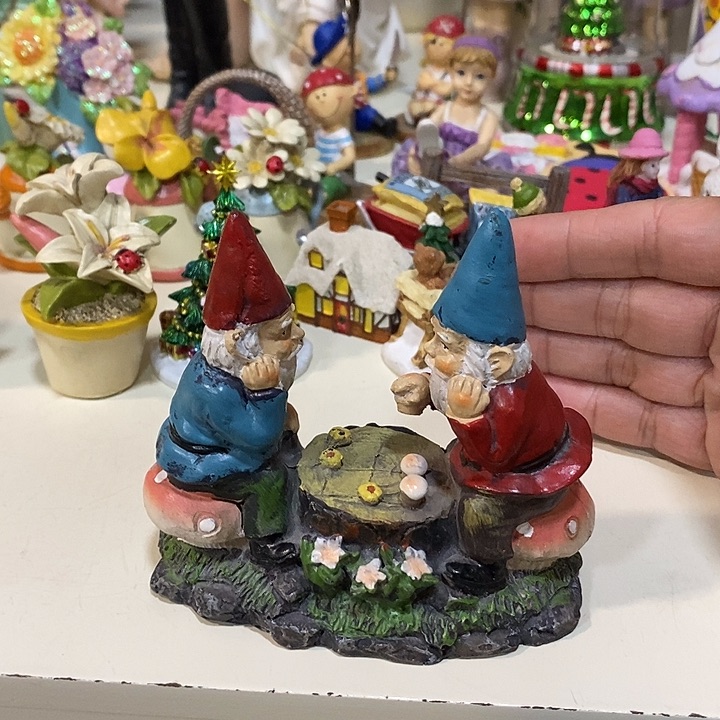 树脂制品下棋老头