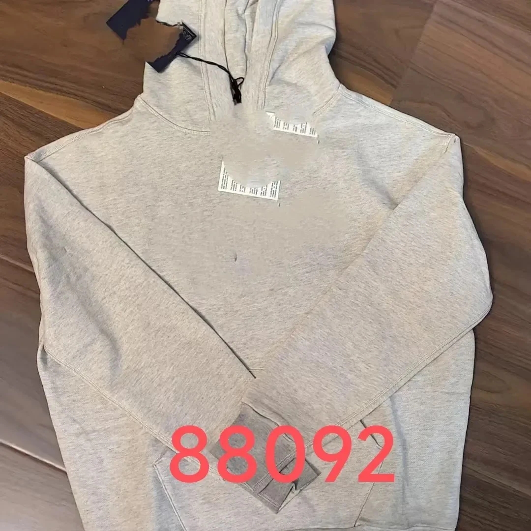 88092 块 男士新款时尚百搭连帽卫衣