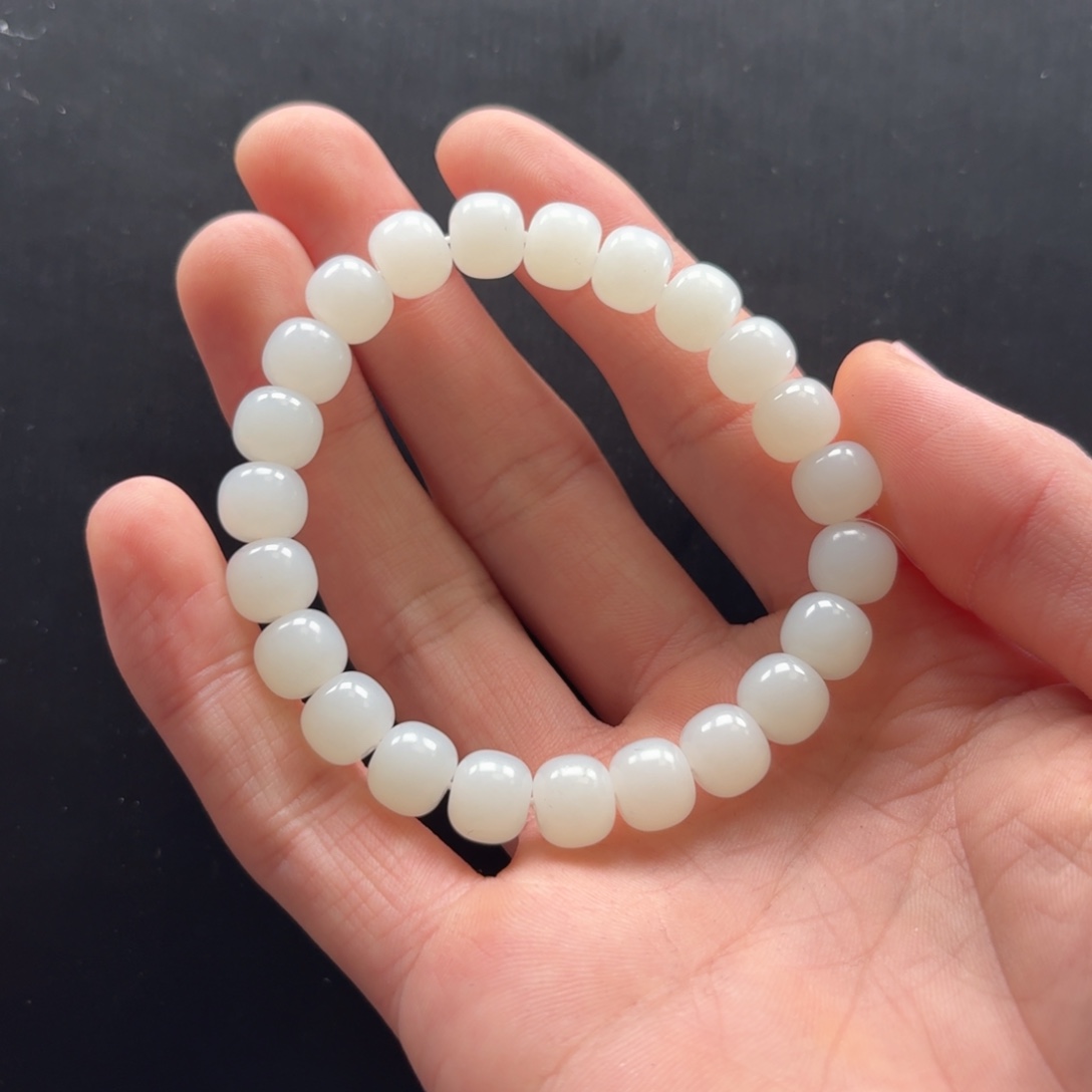 和田玉未镶嵌手串