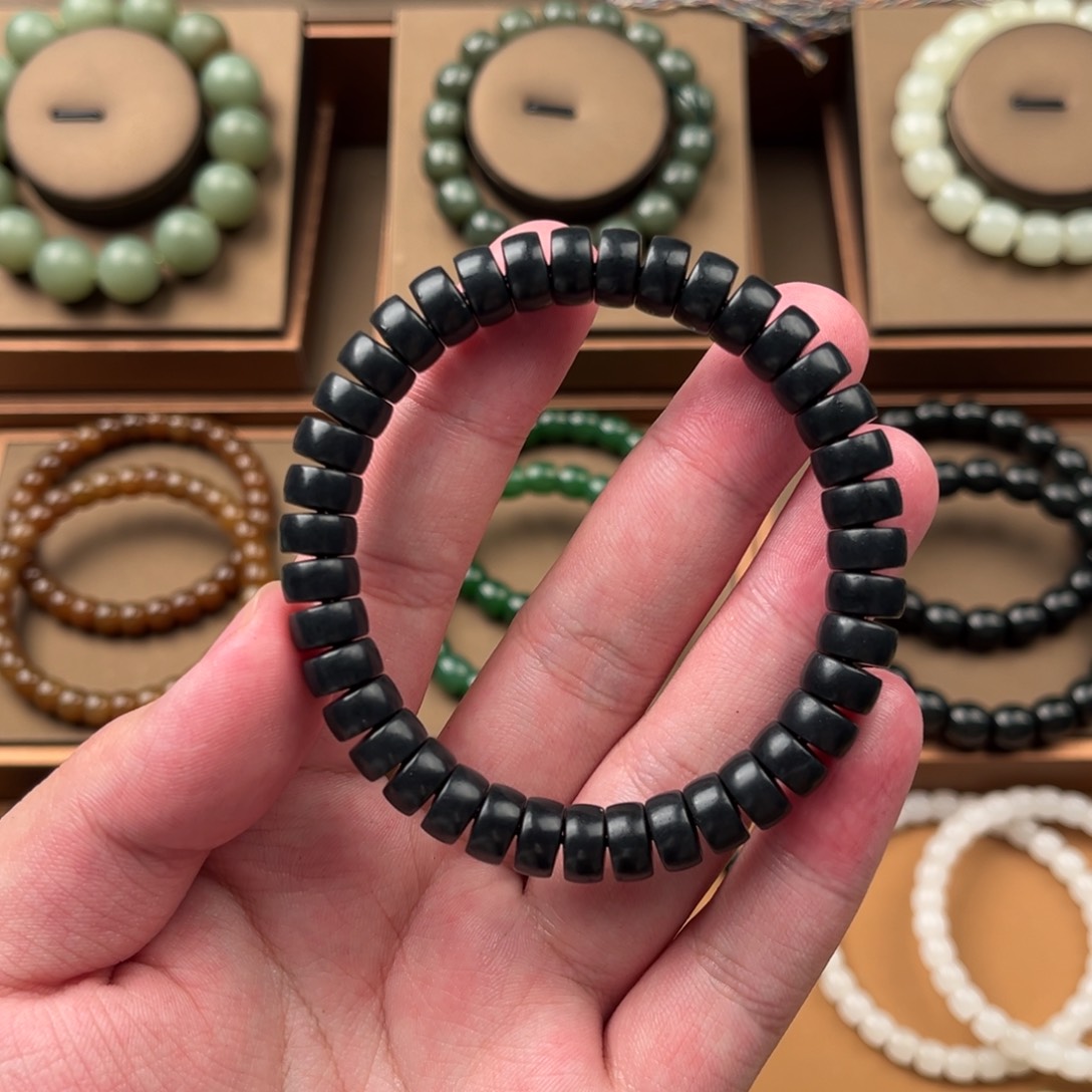 手链未镶嵌和田玉