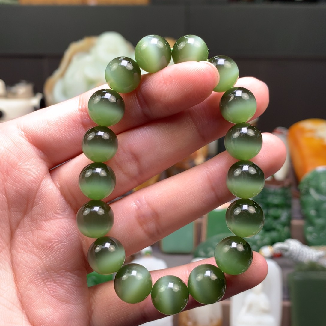 和田玉吊坠未镶嵌