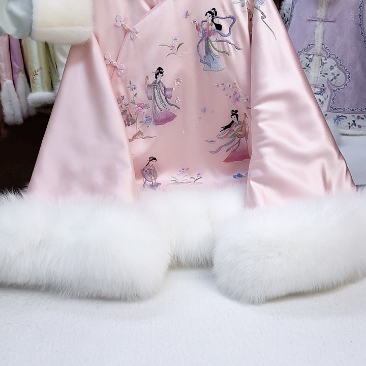 织绣真丝粉色 四大美人棉服