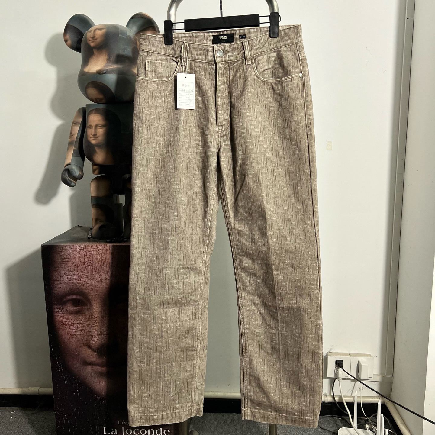 99新 FENDI/芬迪 植绒满印牛仔裤 x1122尺码34 裤长111