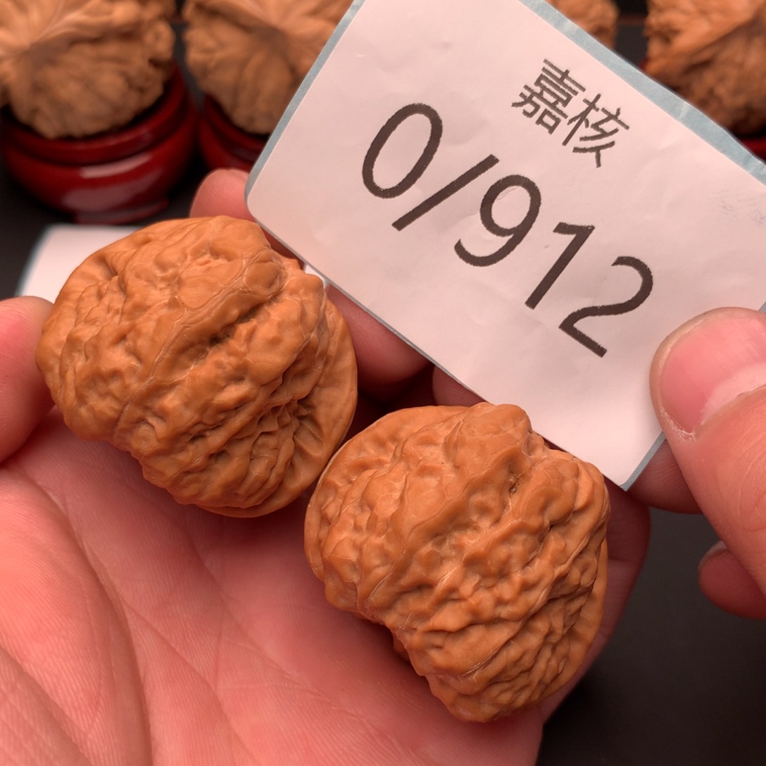 文玩核桃把件延庆山地蛤蟆头40