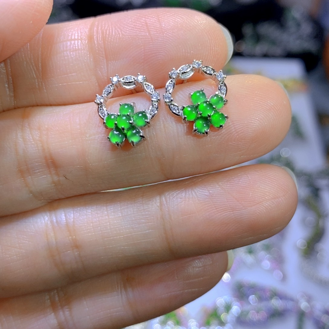 翡翠颈饰银S925镶嵌天然翡翠