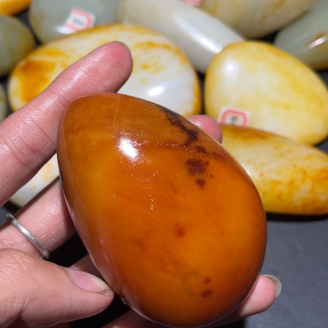 和田玉未镶嵌珠宝奇石