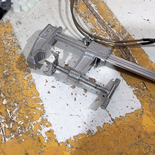 桥筏支架羊角款35厘米。     