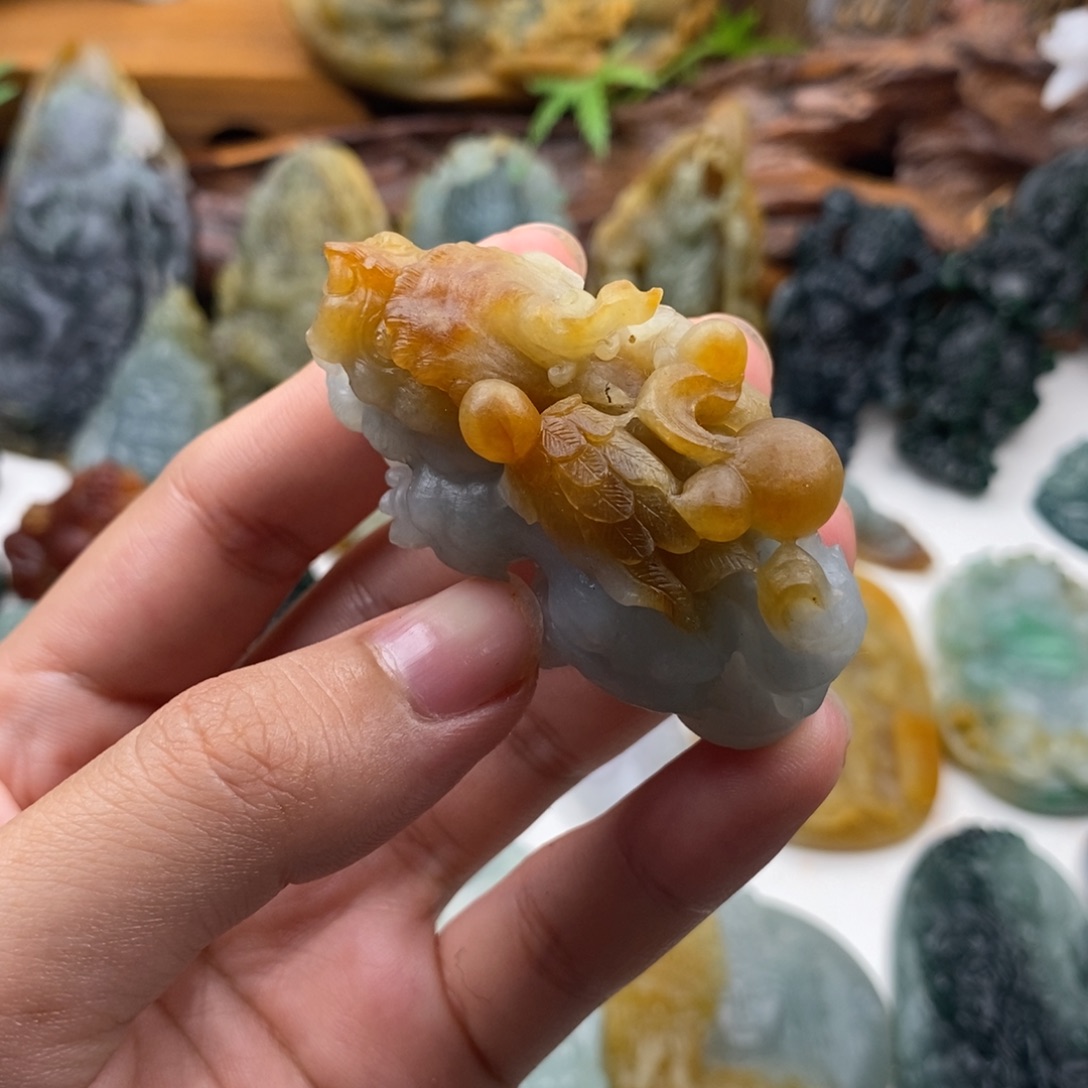 定制翡翠未镶嵌翡翠