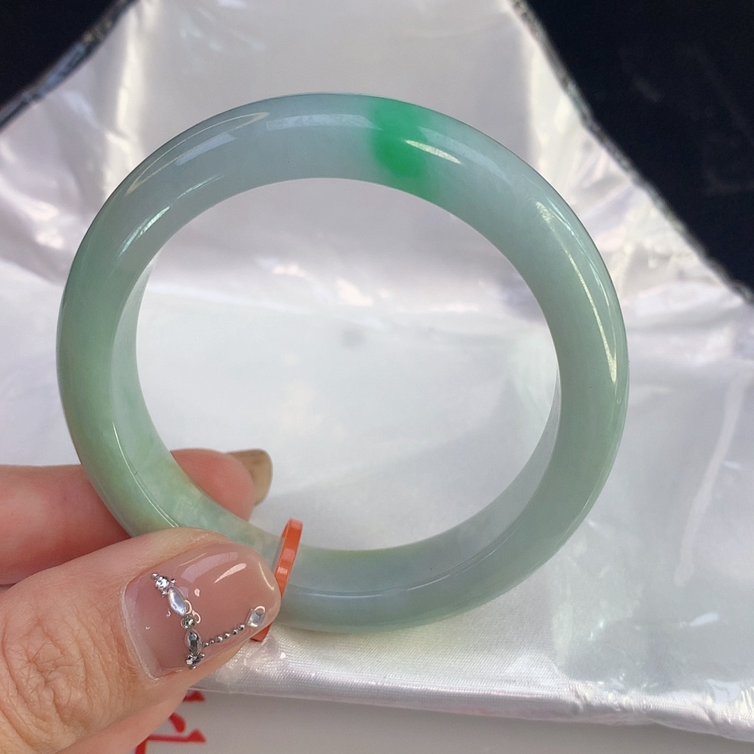 翡翠手镯未镶嵌天然A货翡翠443