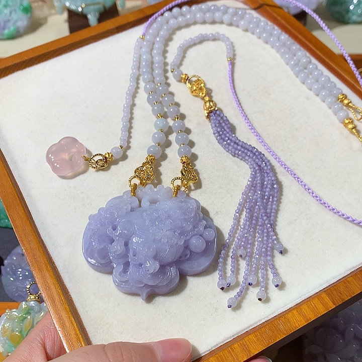 翡翠未镶嵌颈饰翡翠吊坠