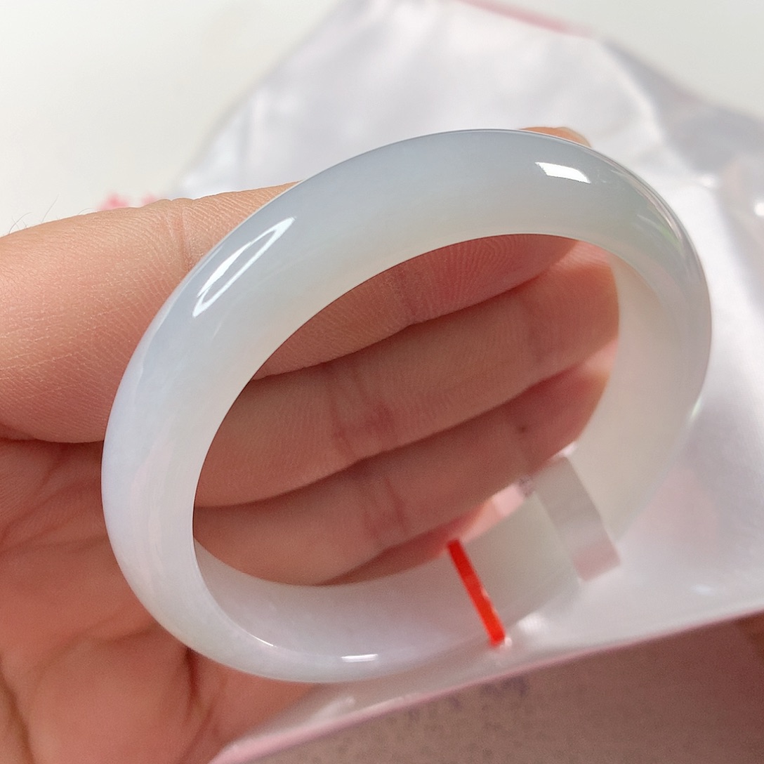 翡翠手镯未镶嵌⑨⑧