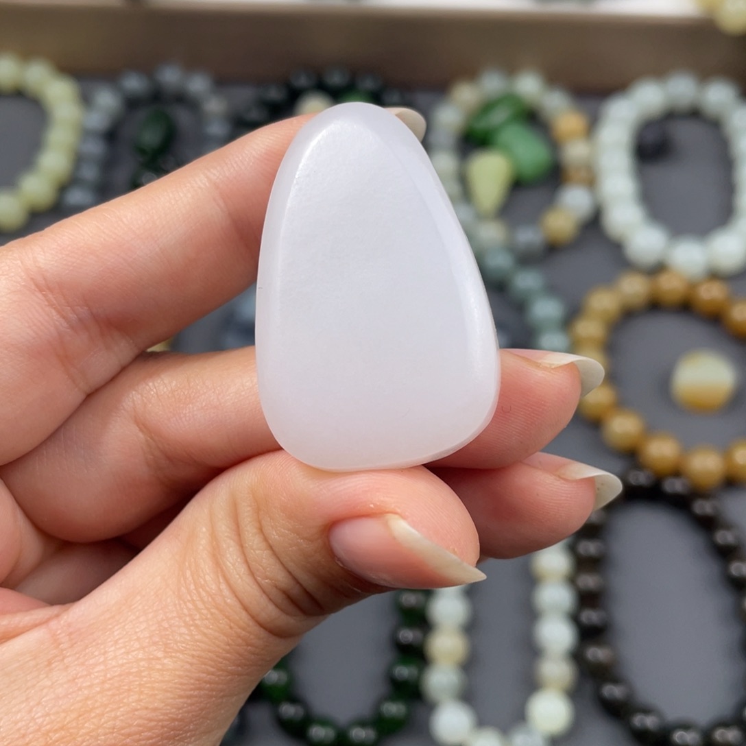 和田玉手串未镶嵌