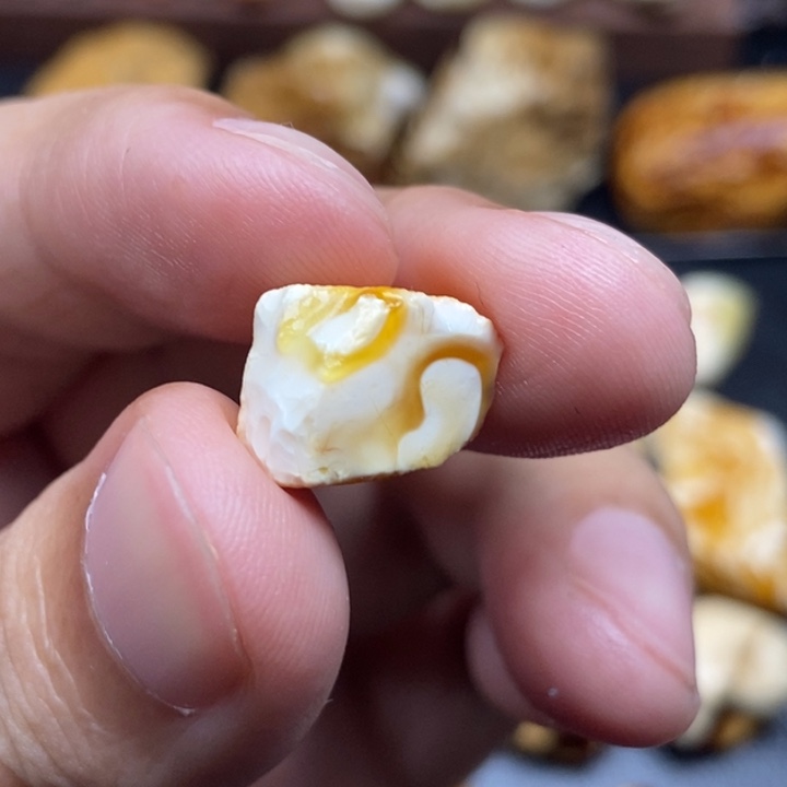 定制琥珀未镶嵌定制琥珀