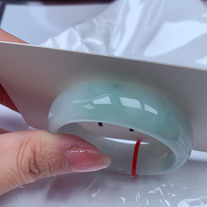 翡翠手镯（贵妃镯）未镶嵌翡翠