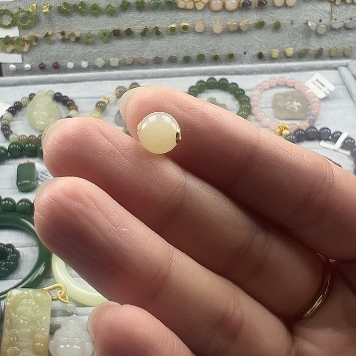 和田玉未镶嵌珠宝半成品