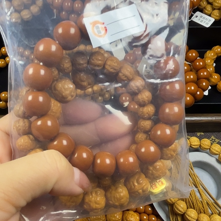 齿***痕猴头核桃手串猴头