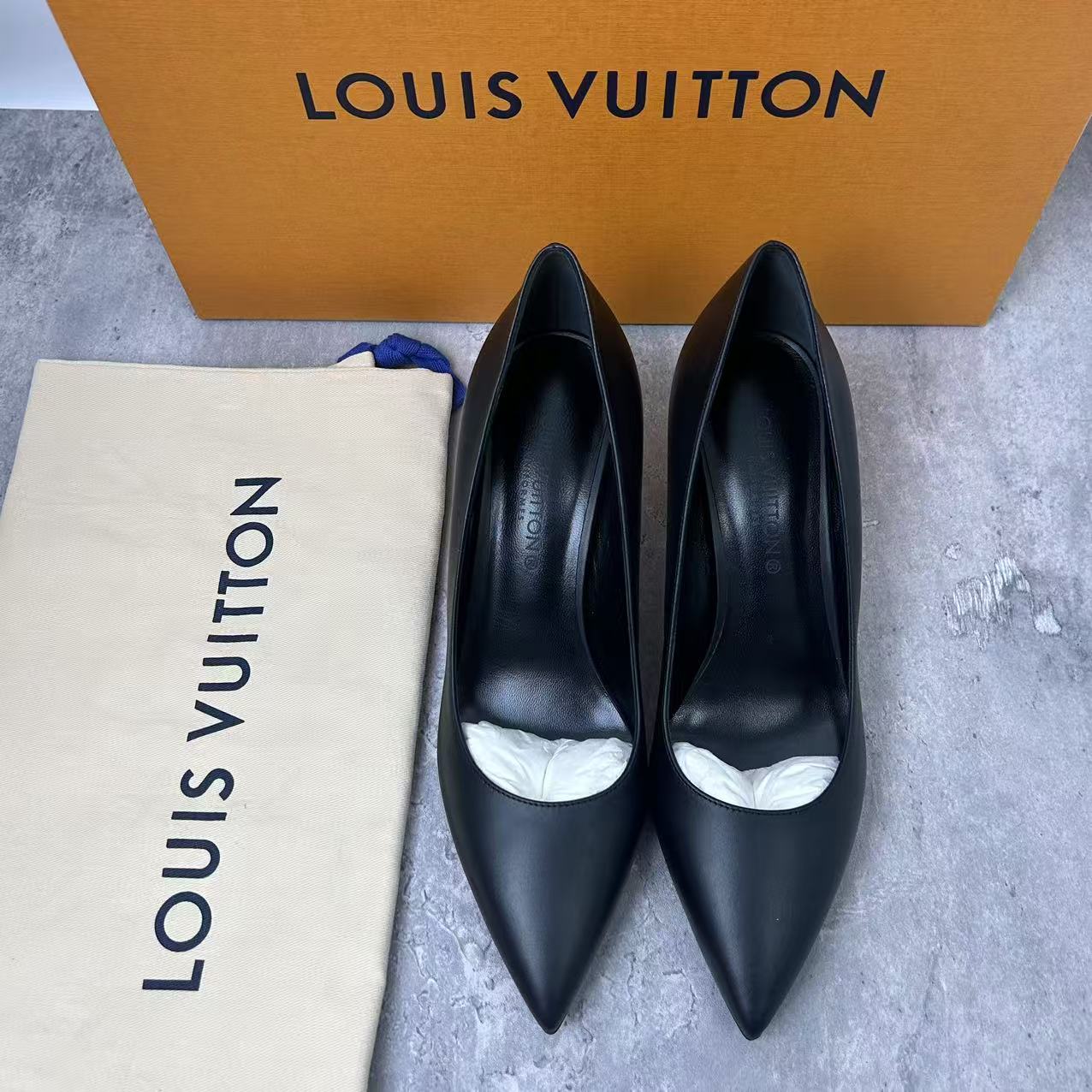 未使用 LouisVuitton/路易威登 36码/仔仔/全套/黑色高跟鞋 1537 