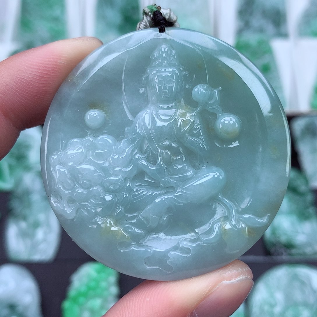 翡翠颈饰未镶嵌翡翠吊坠