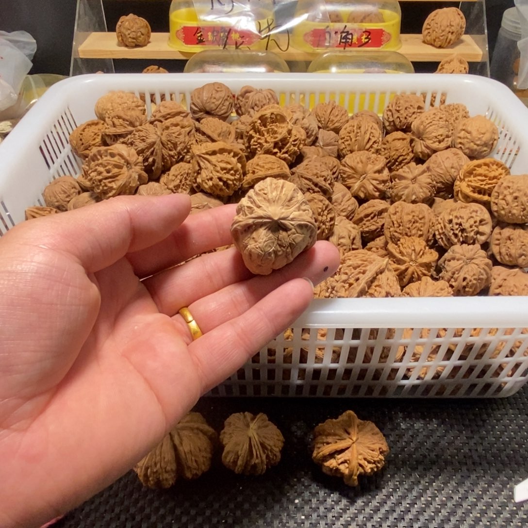 忠***渝文玩核桃吊坠核桃异形单只异形