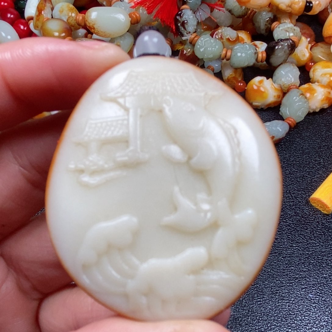 和田玉颈饰未镶嵌